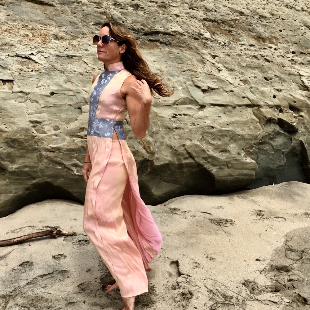 Traditional Vietnamese Silk Suit